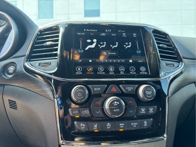 2022 Jeep Grand Cherokee WK Laredo X