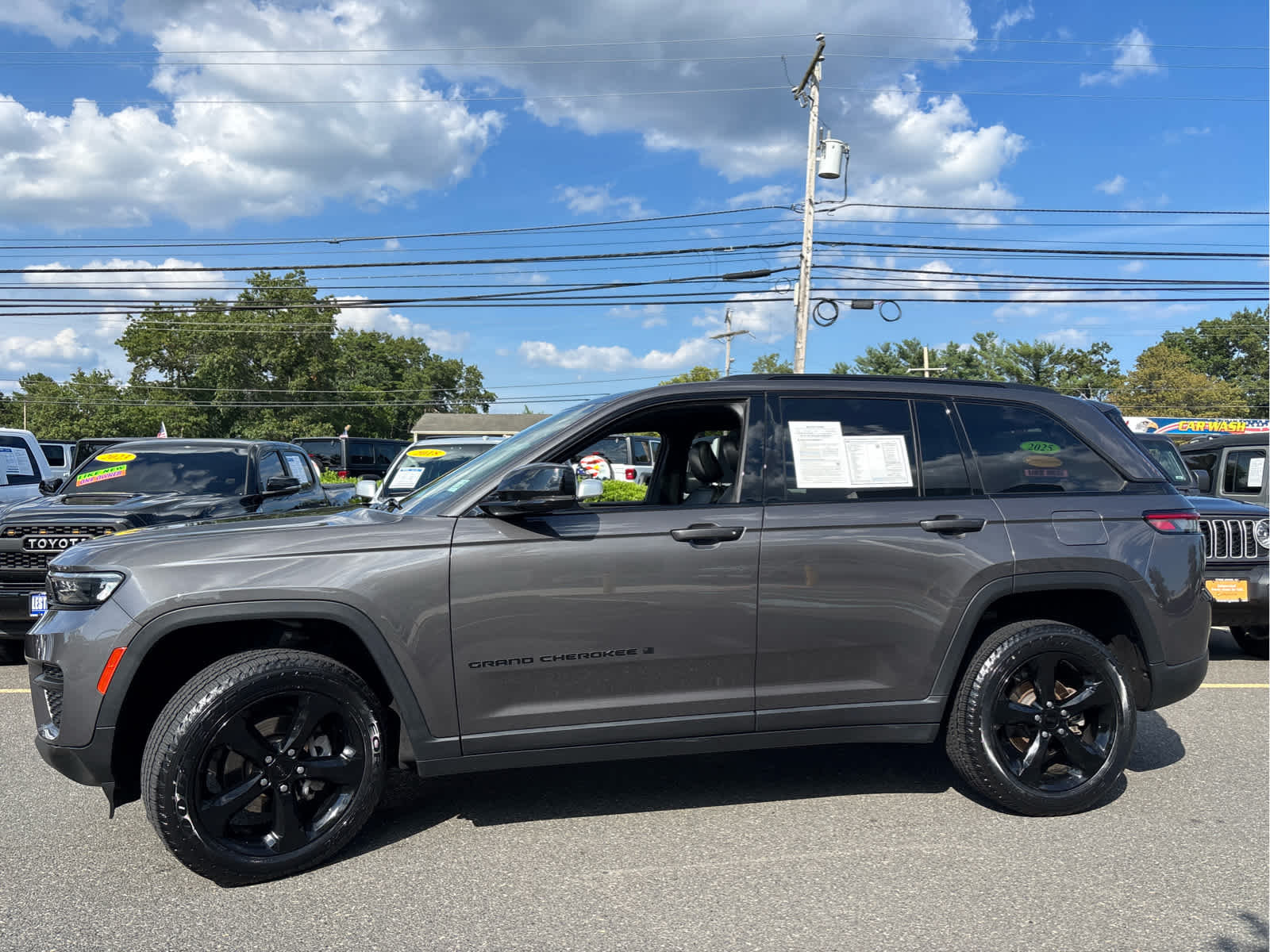 2023 Jeep Grand Cherokee Altitude