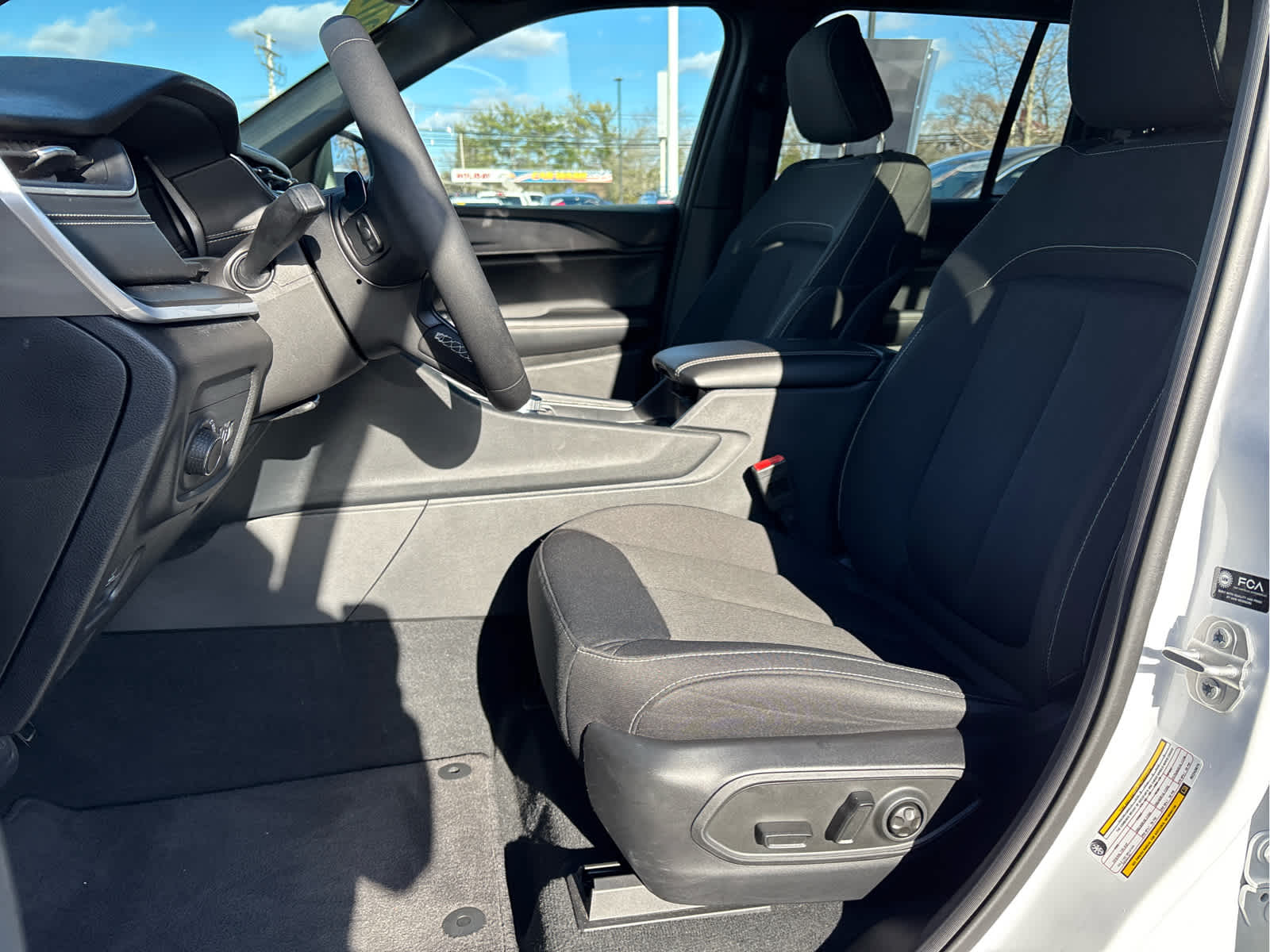 2024 Jeep Grand Cherokee Laredo X