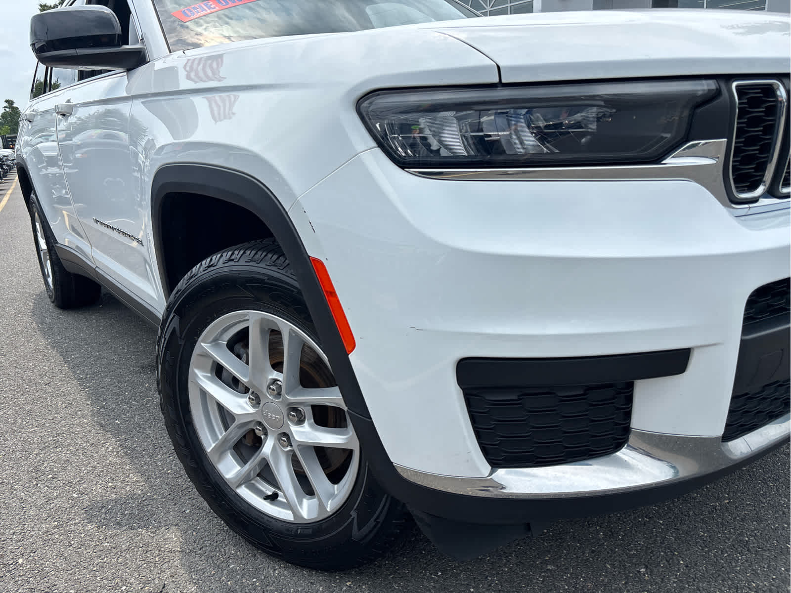 2023 Jeep Grand Cherokee L Laredo