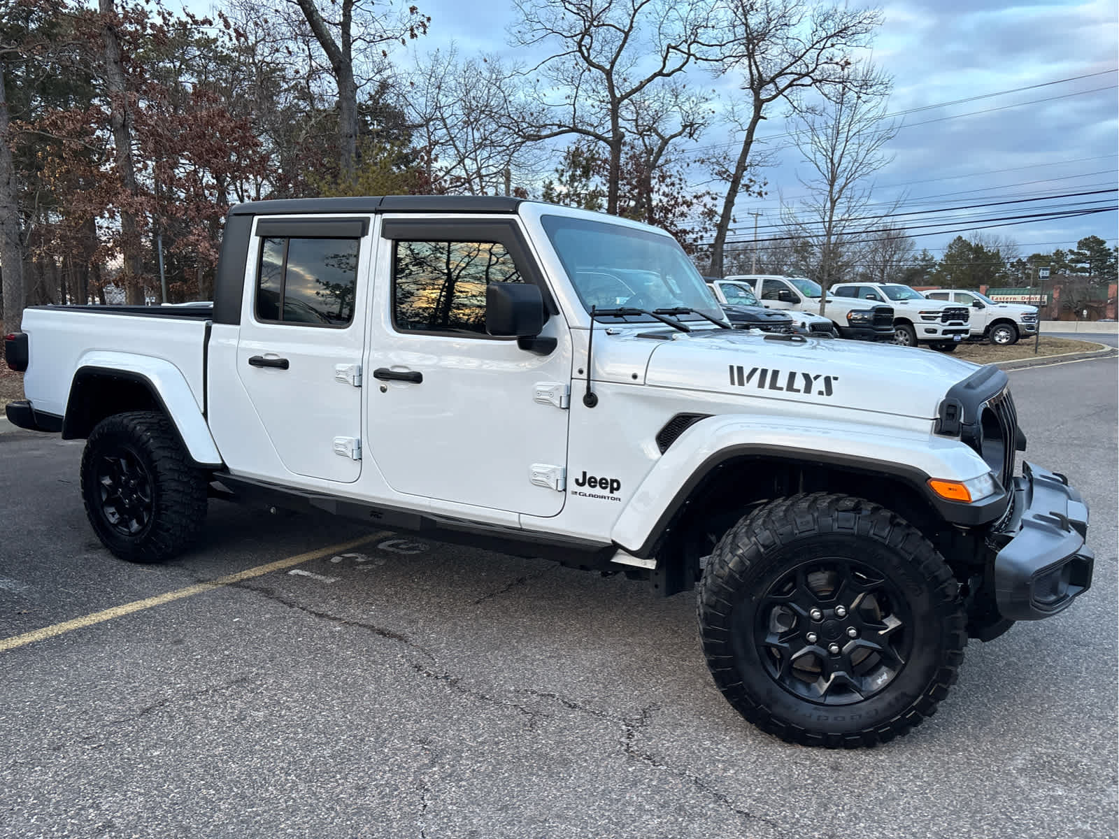2023 Jeep Gladiator Willys