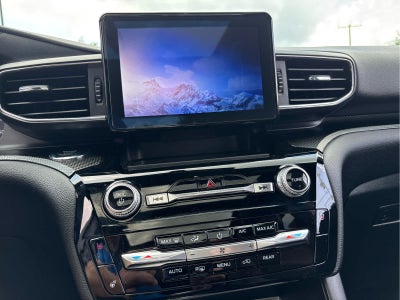 2024 Ford Explorer ST-Line