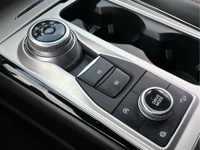 2024 Ford Explorer ST-Line