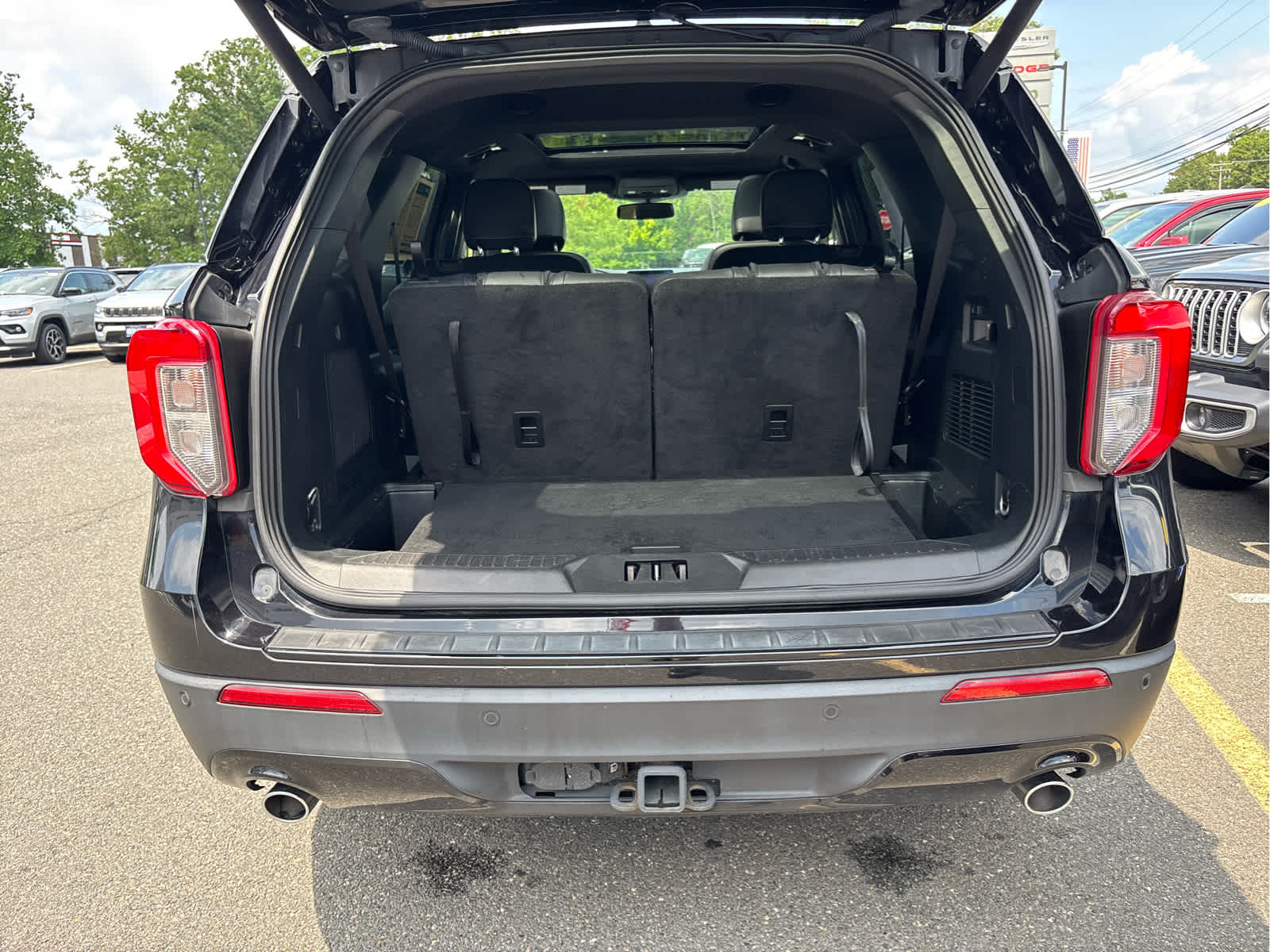 2024 Ford Explorer ST-Line
