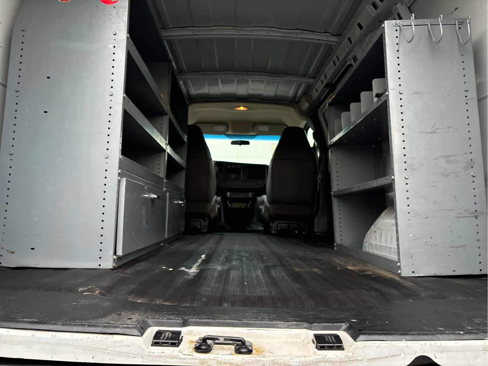 2009 Chevrolet Express Cargo Van RWD 1500 135"