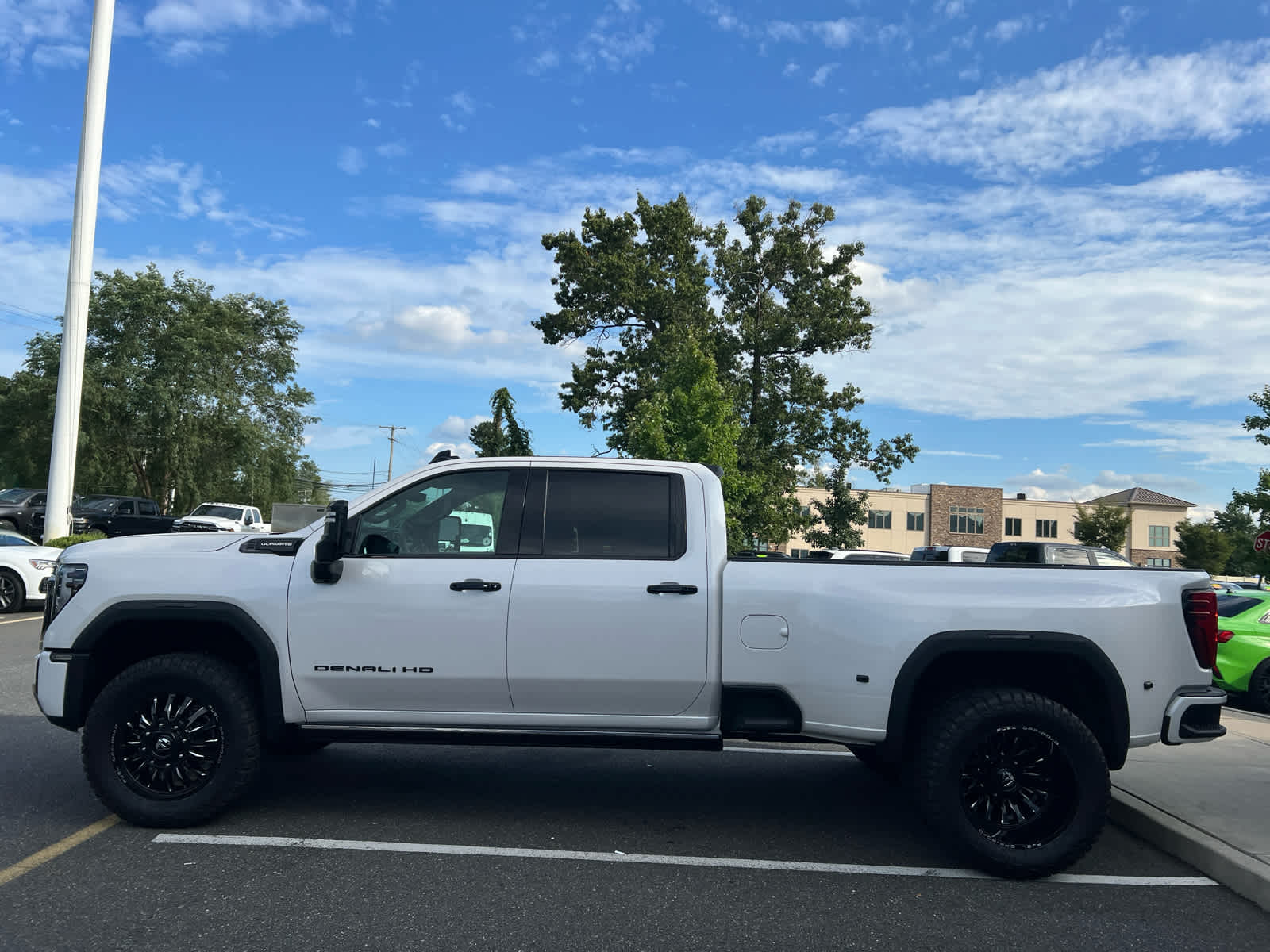2024 GMC Sierra 3500HD Denali Ultimate