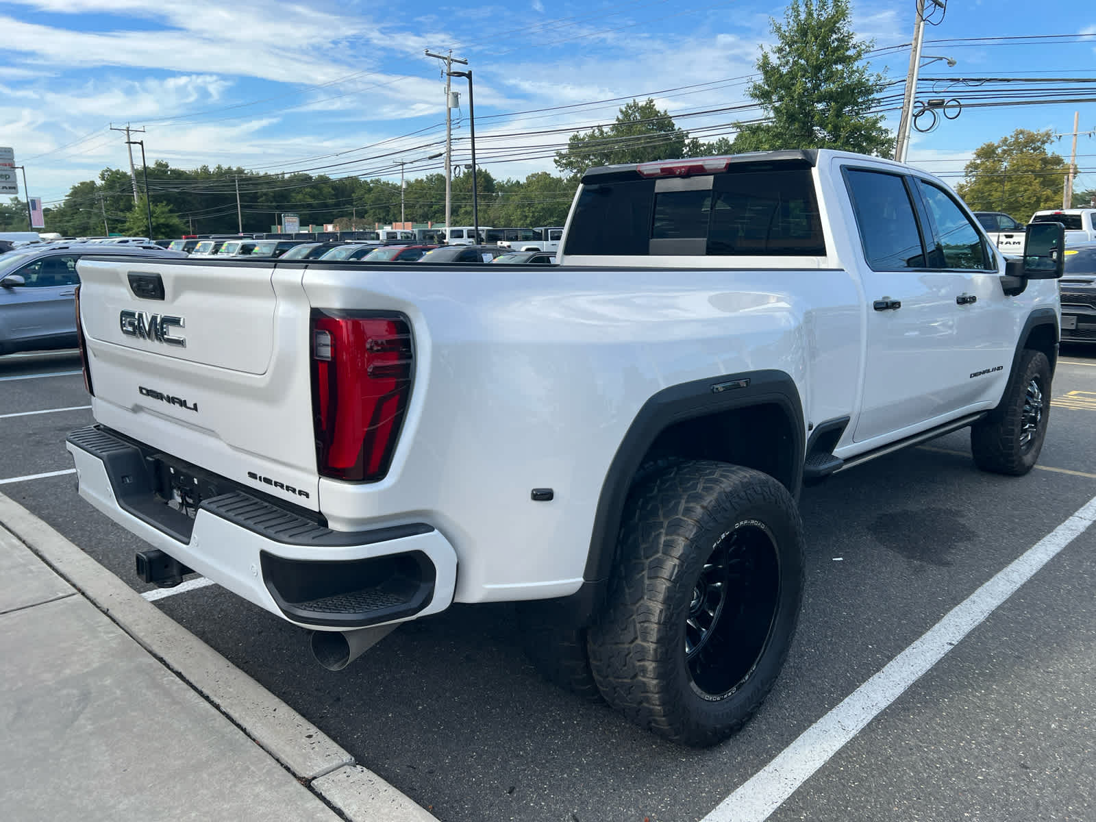 2024 GMC Sierra 3500HD Denali Ultimate