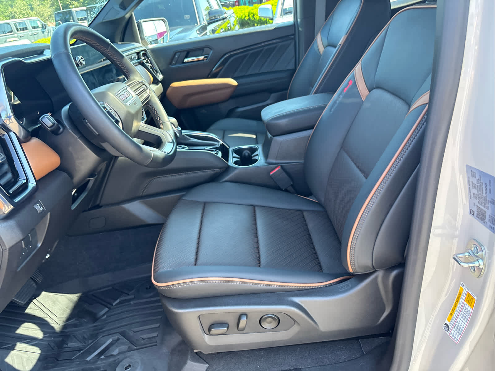 2026 GMC Canyon 4WD AT4