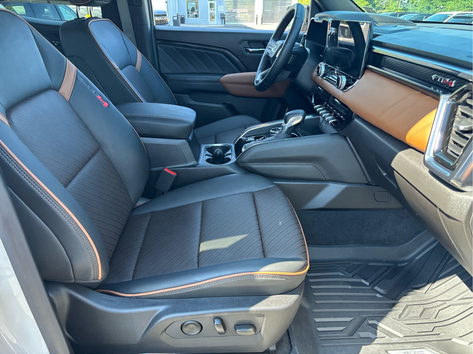 2026 GMC Canyon 4WD AT4