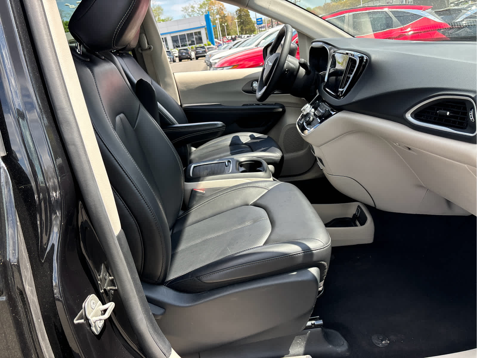2023 Chrysler Pacifica Touring L