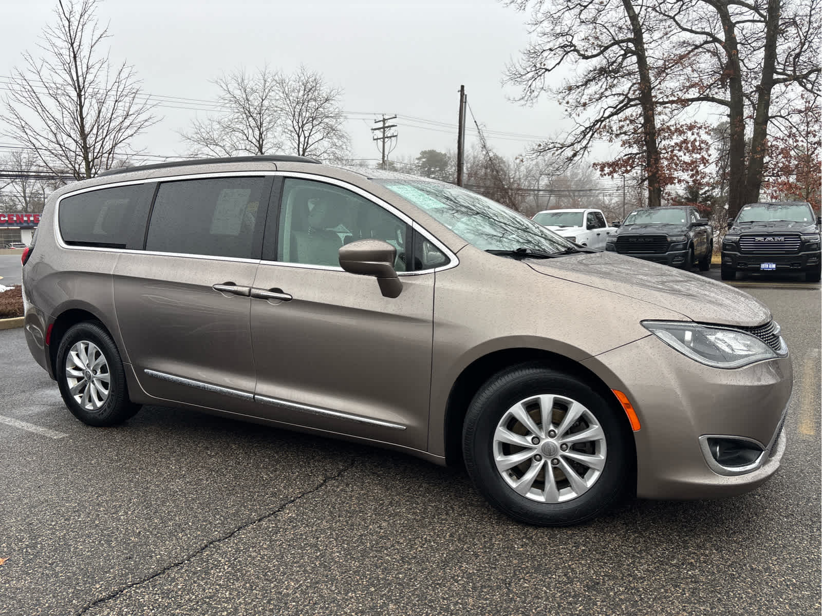 2017 Chrysler Pacifica Touring-L