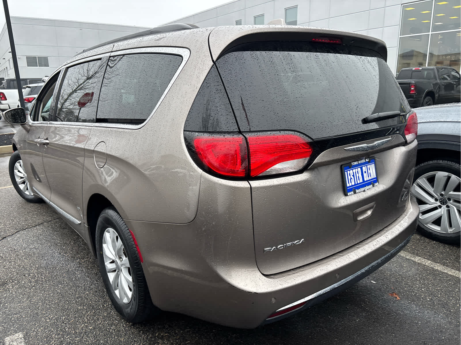 2017 Chrysler Pacifica Touring-L