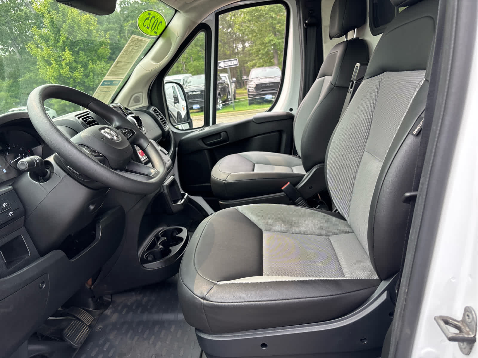 2025 RAM ProMaster Cargo Van Tradesman
