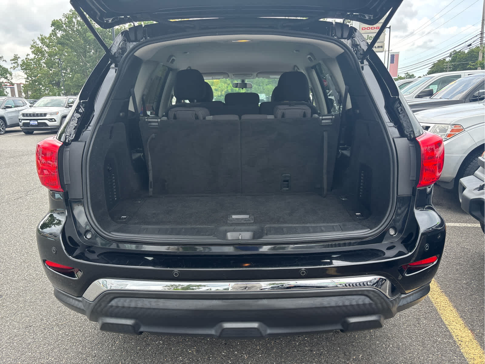 2019 Nissan Pathfinder S