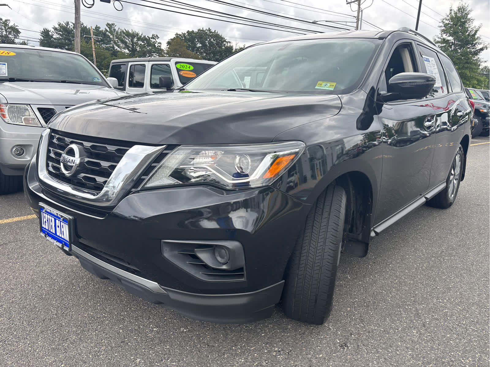2019 Nissan Pathfinder S