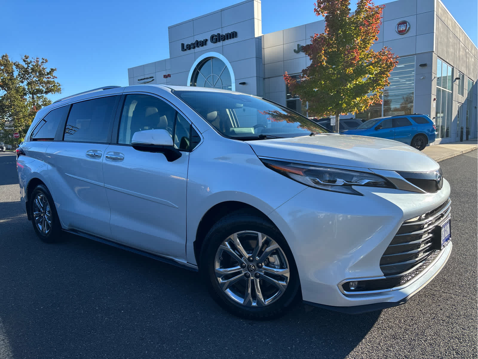 2023 Toyota Sienna Platinum