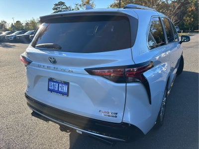 2023 Toyota Sienna Platinum