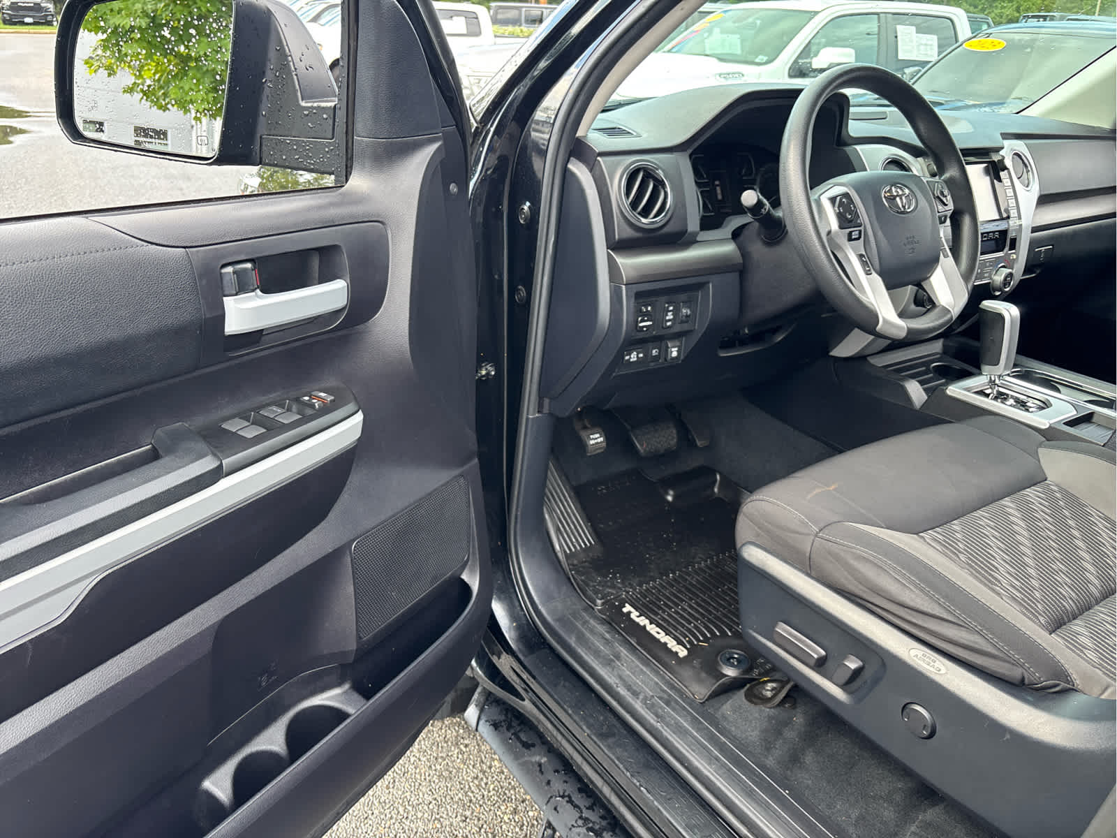 2020 Toyota Tundra SR5