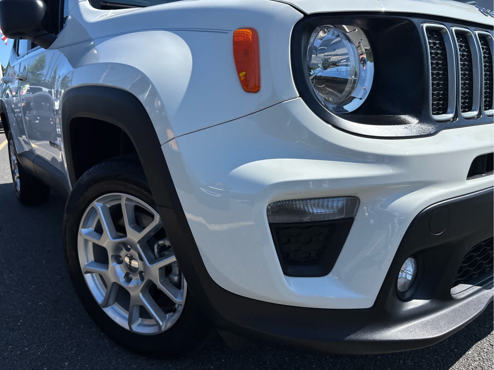 2023 Jeep Renegade Latitude