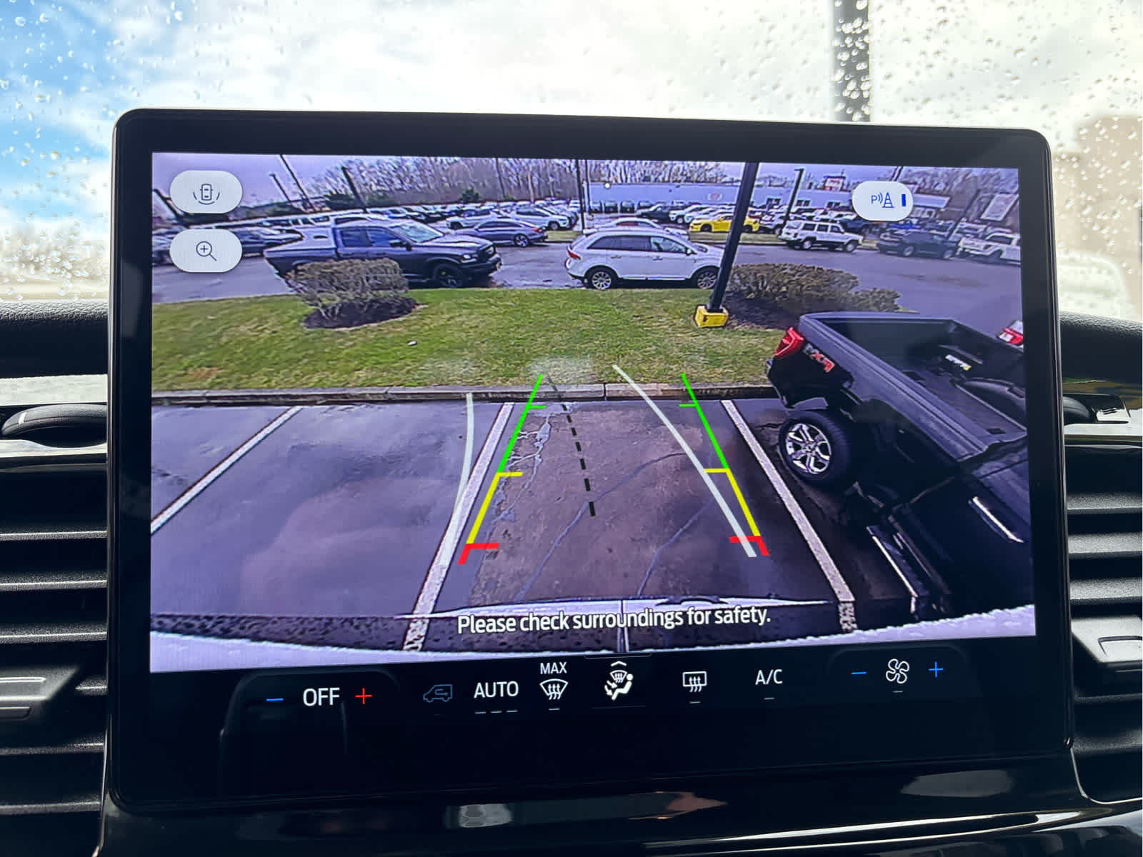 2024 Ford Transit Passenger Wagon XLT