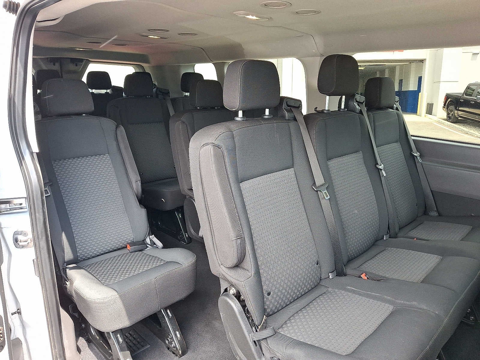 2023 Ford Transit Passenger Wagon XLT