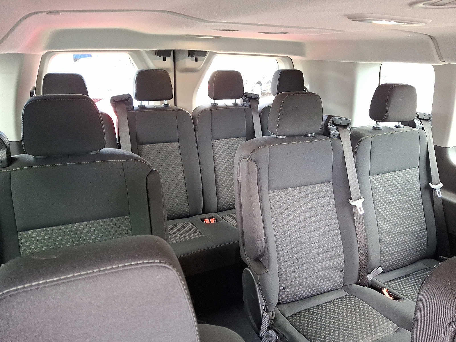 2023 Ford Transit Passenger Wagon XLT
