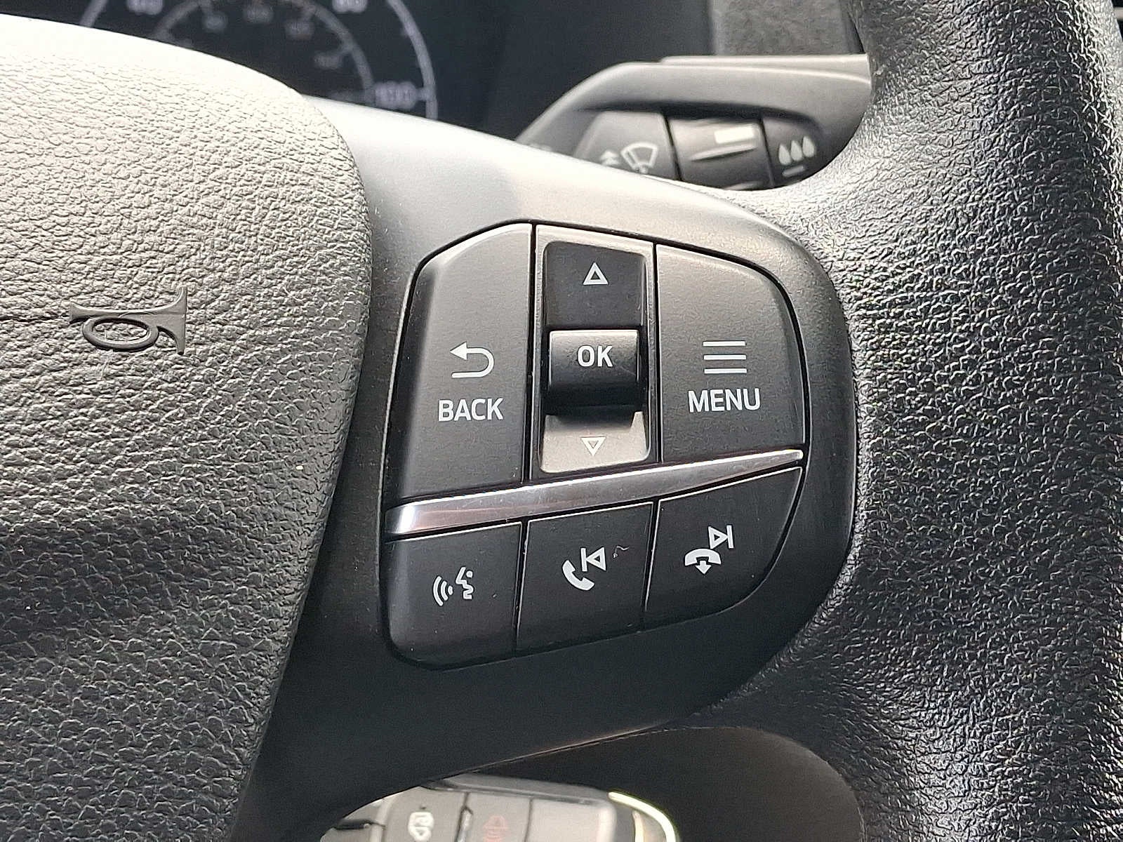 2023 Ford Transit Passenger Wagon XLT