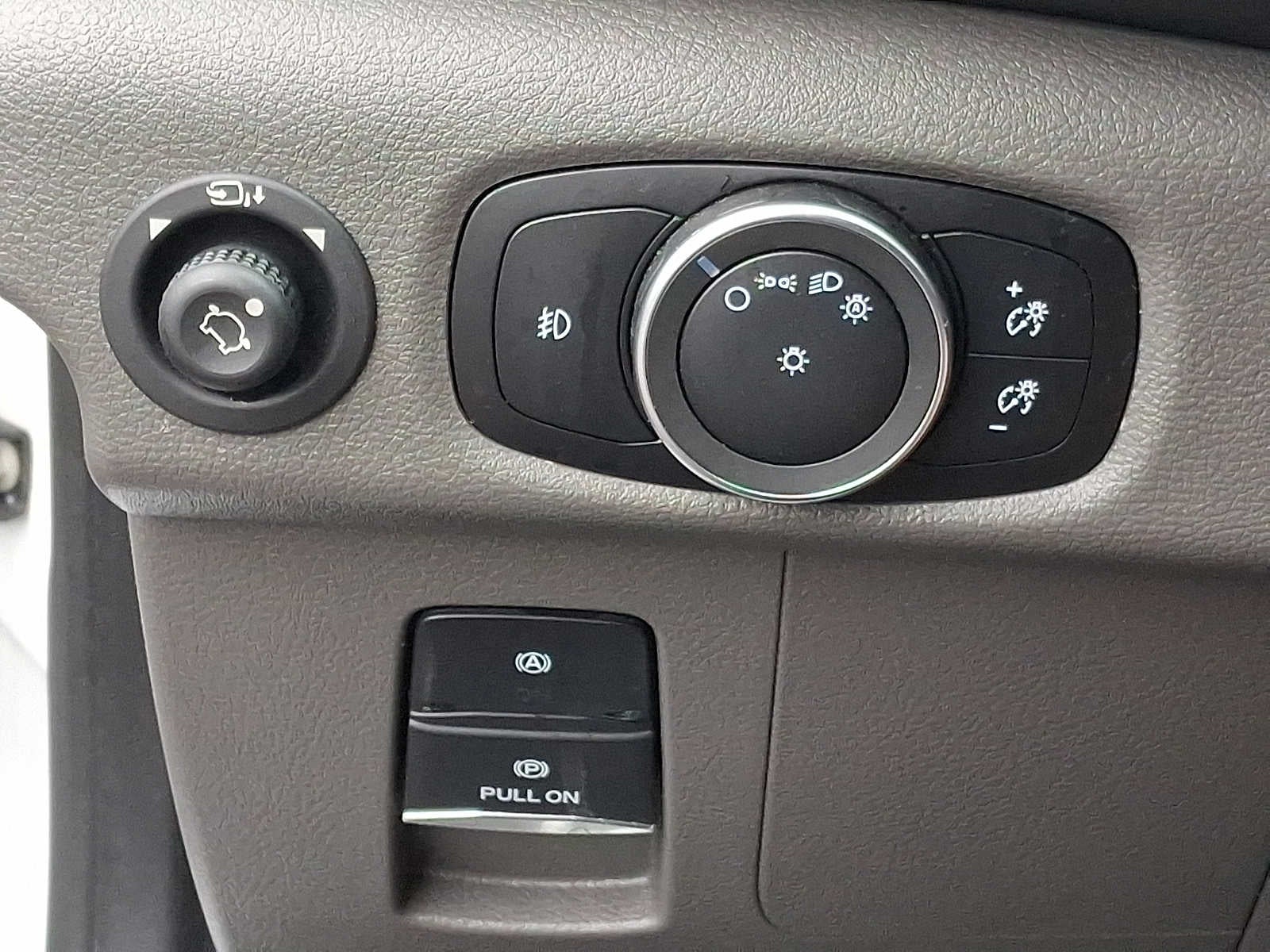 2025 Ford Transit Passenger Wagon XLT