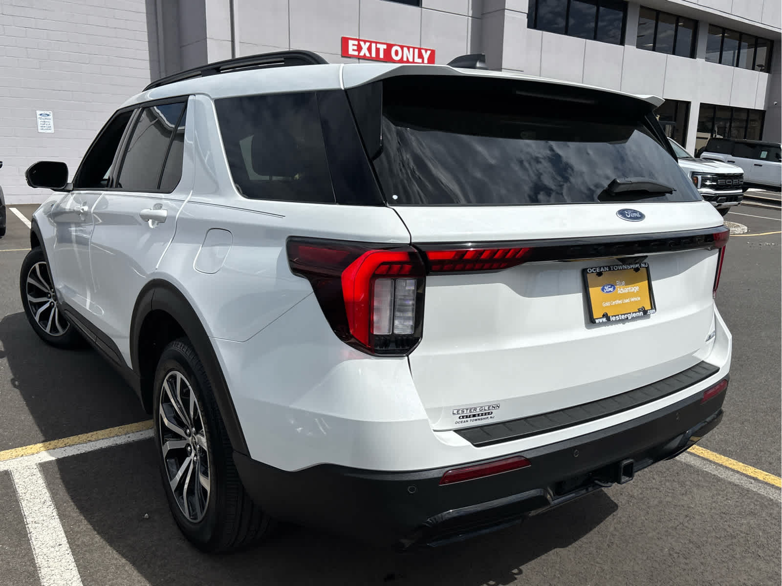 2025 Ford Explorer ST-Line