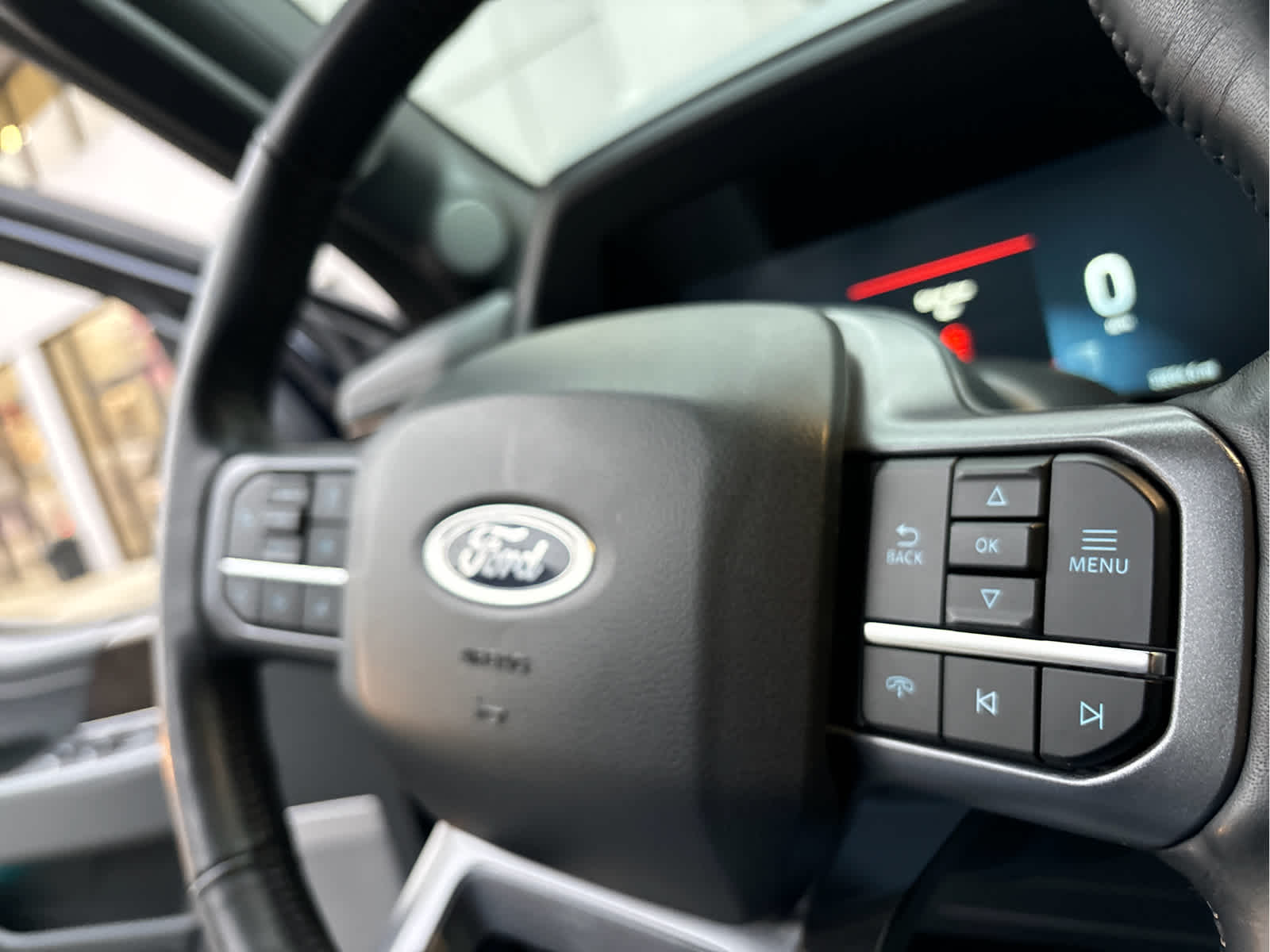 2023 Ford F-150 Lightning LARIAT