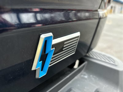 2023 Ford F-150 Lightning LARIAT