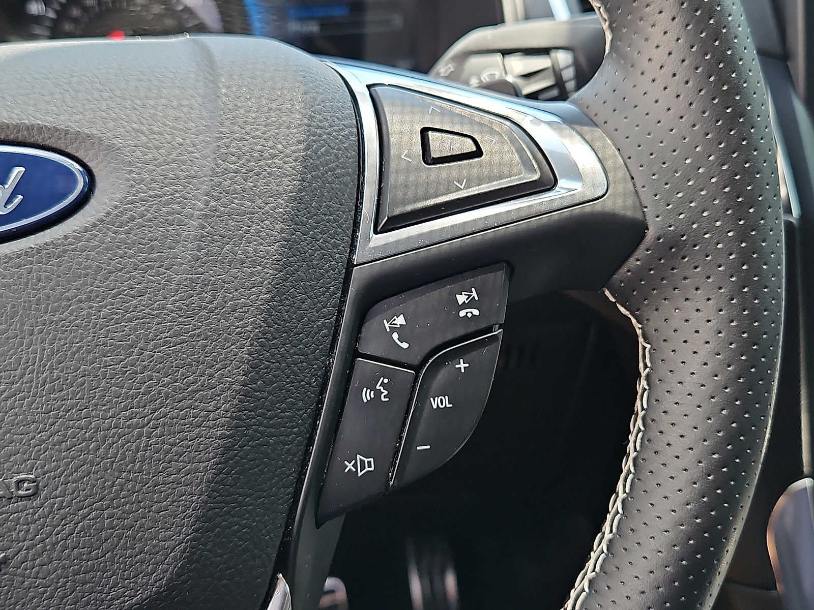 2023 Ford Edge ST