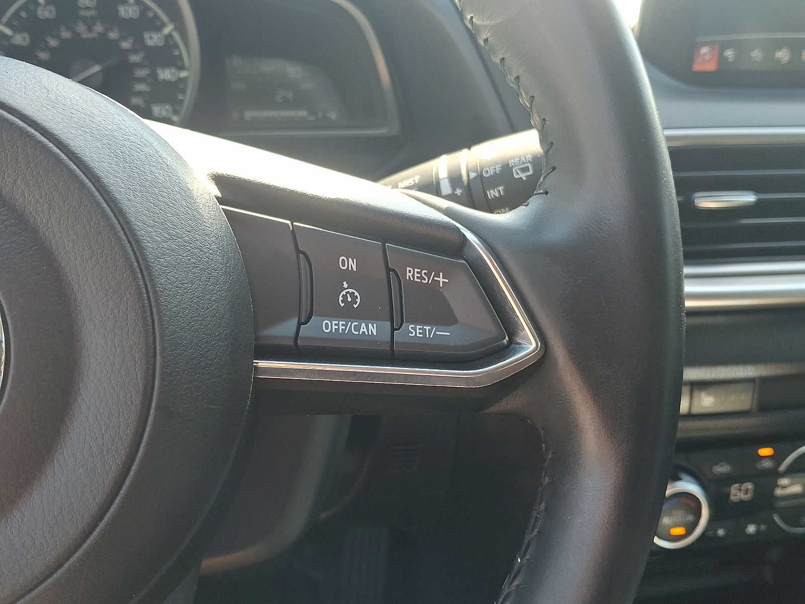 2018 Mazda Mazda3 5-Door Touring