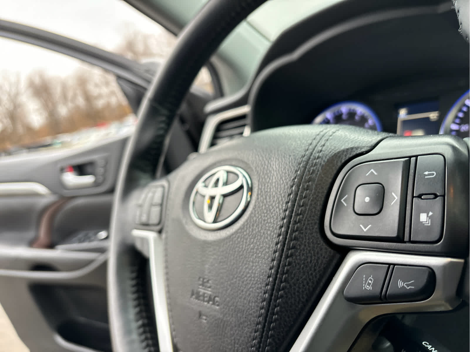 2019 Toyota Highlander Limited Platinum