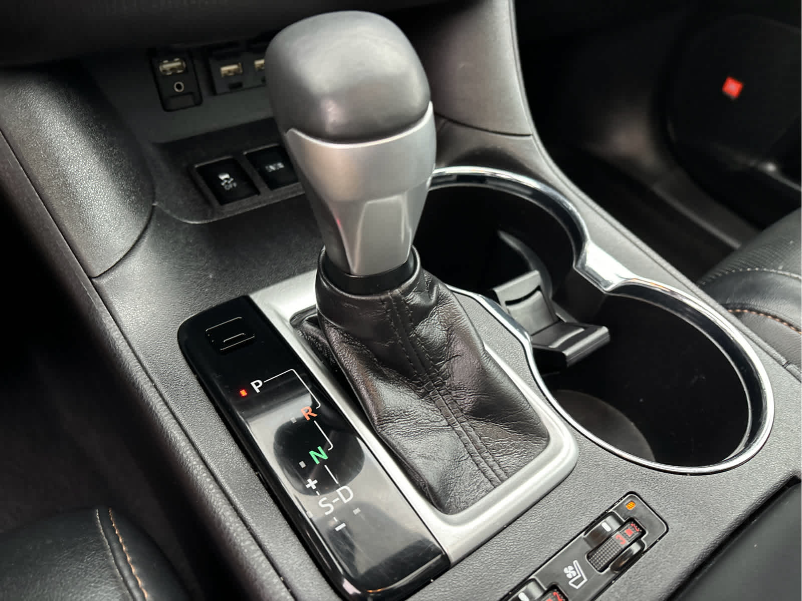 2019 Toyota Highlander Limited Platinum