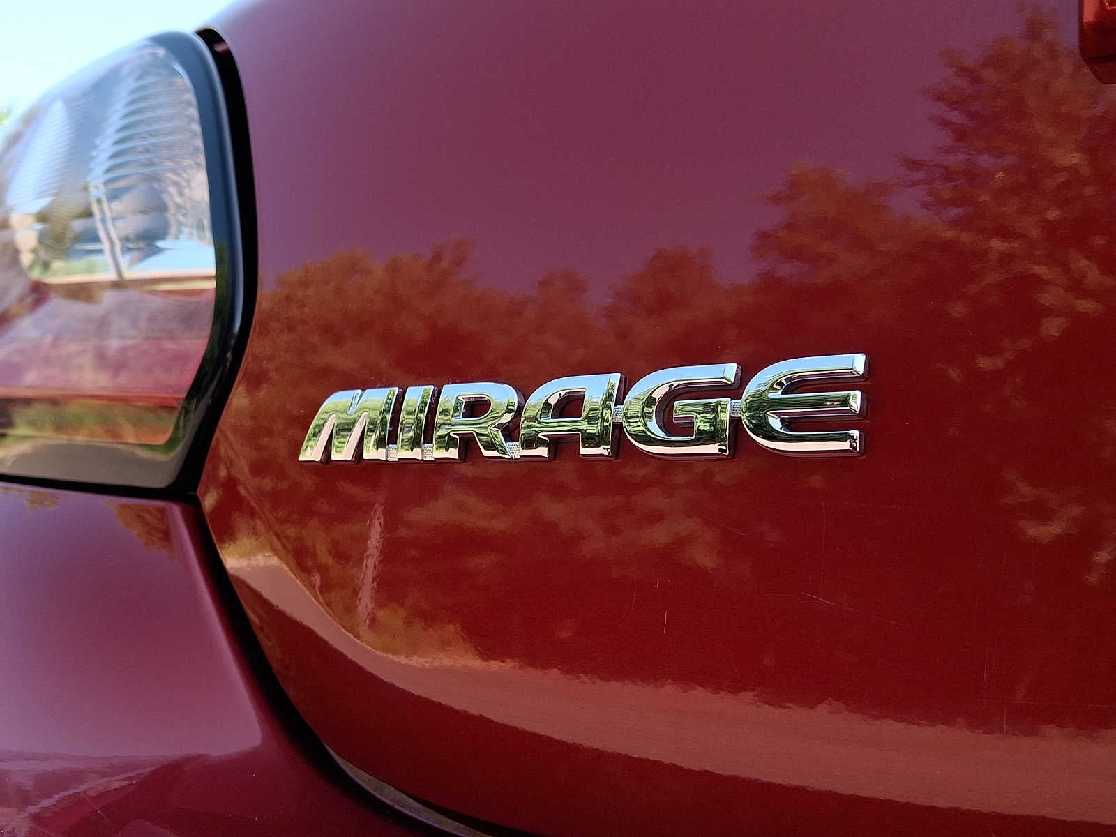 2022 Mitsubishi Mirage ES