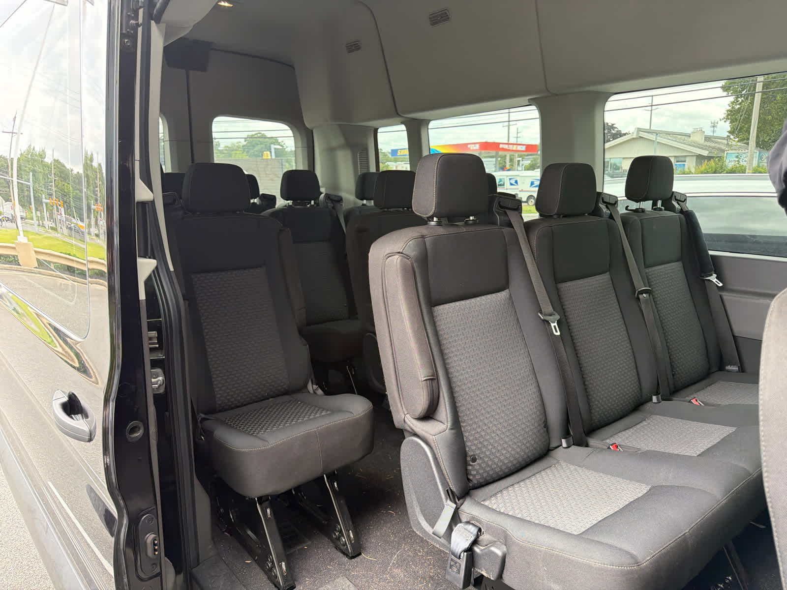 2023 Ford Transit Passenger Wagon XLT