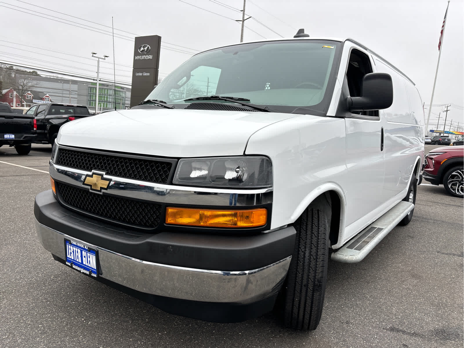 2024 Chevrolet Express RWD 2500 135"