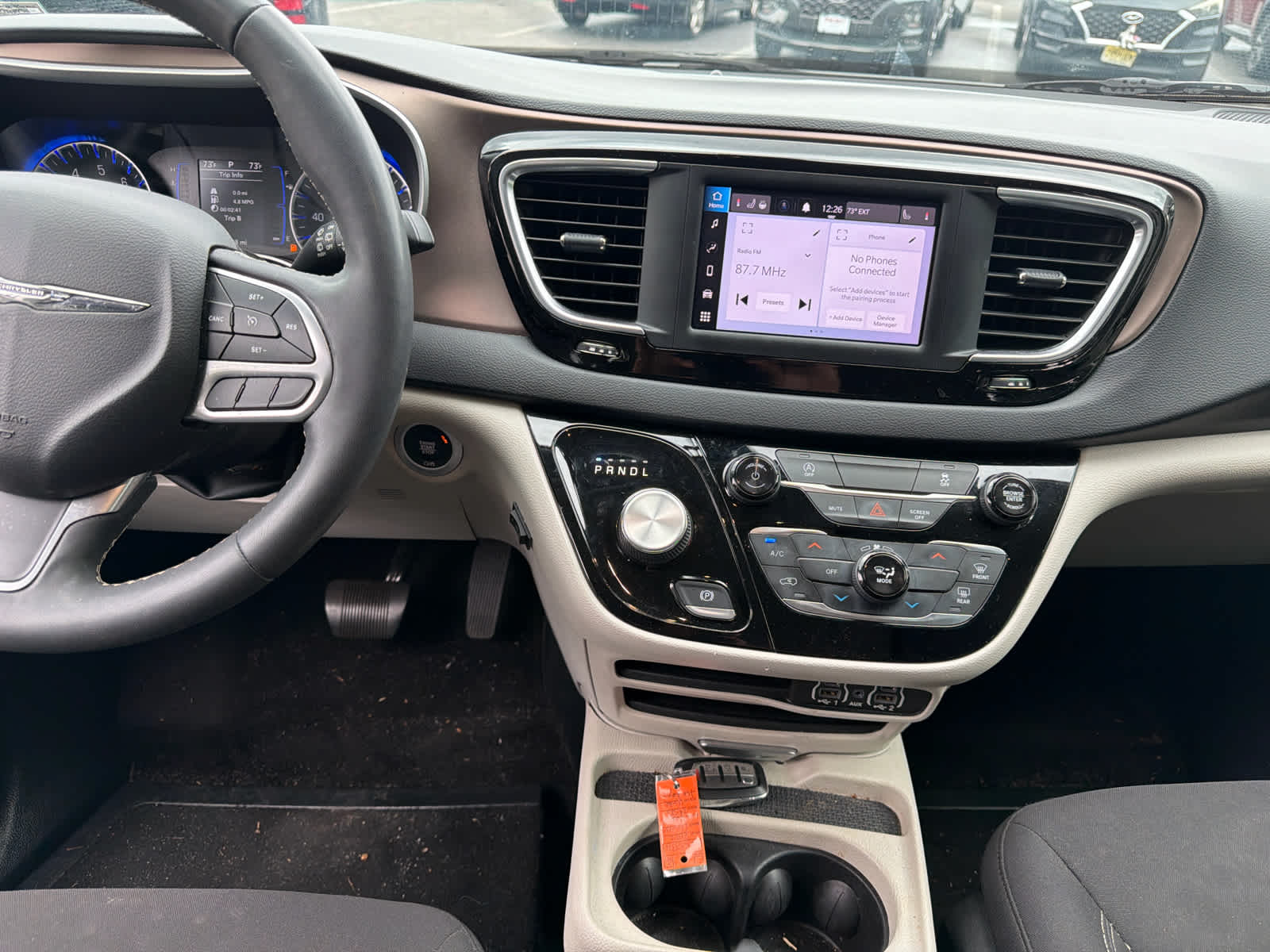 2022 Chrysler Voyager LX