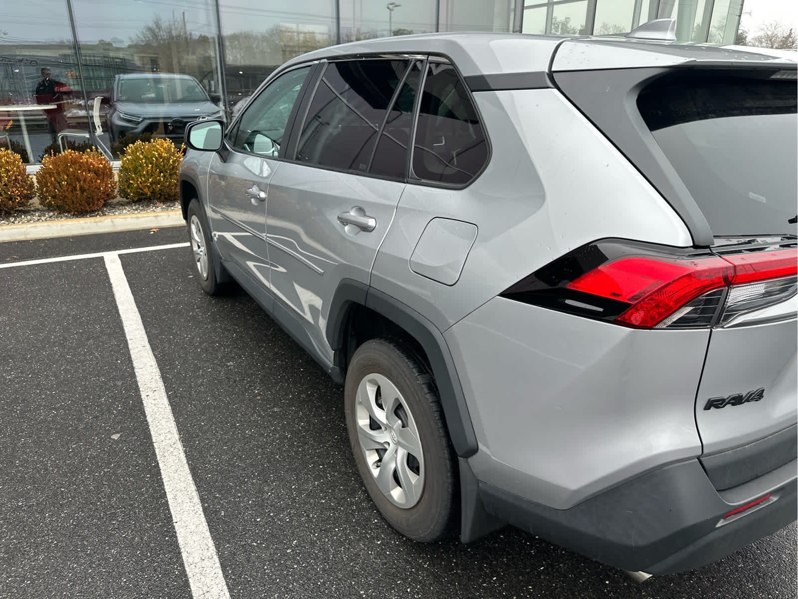 2023 Toyota RAV4 LE