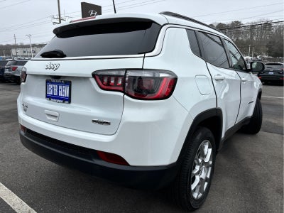 2022 Jeep Compass Latitude Lux