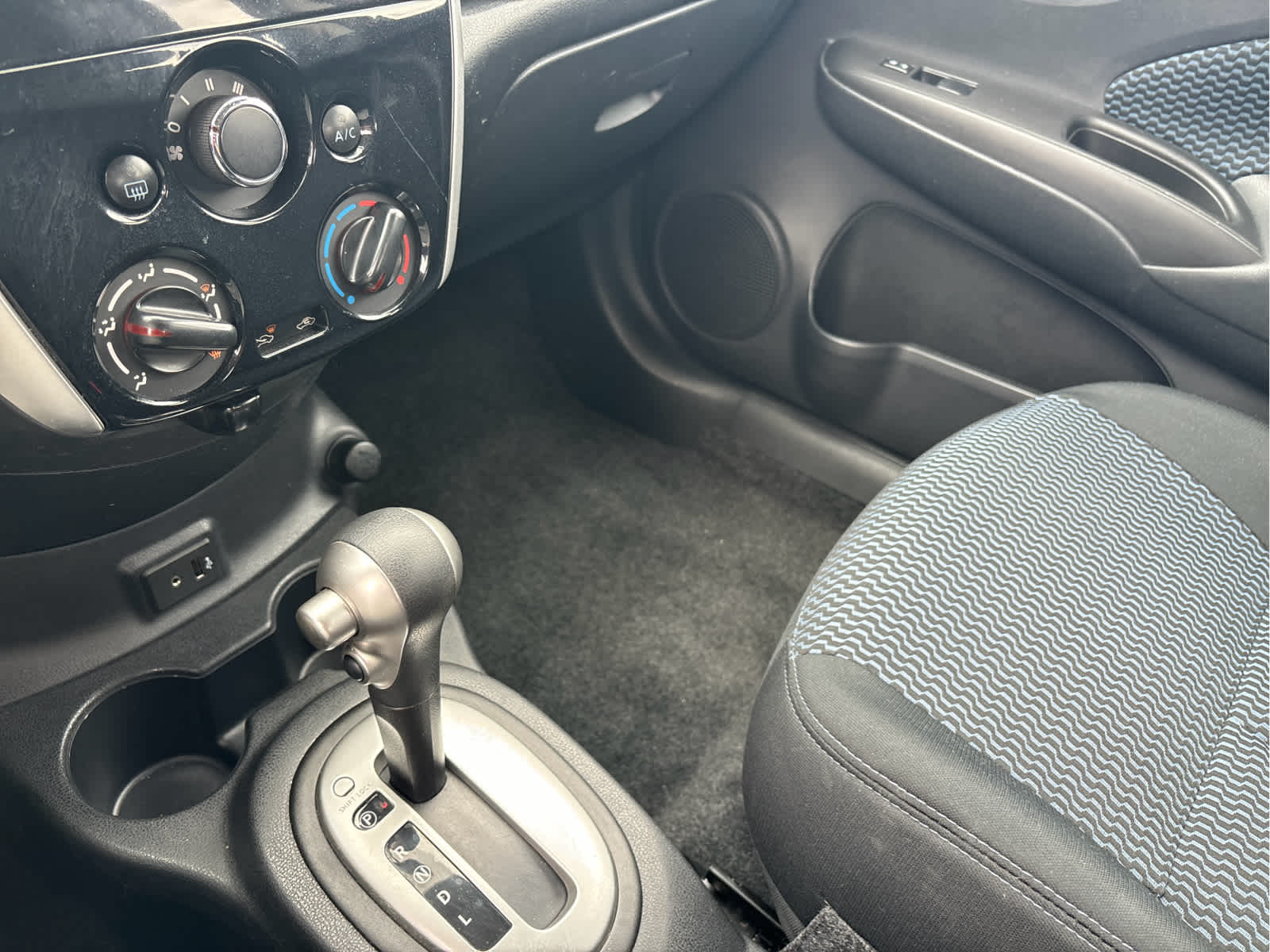2017 Nissan Versa Note SV