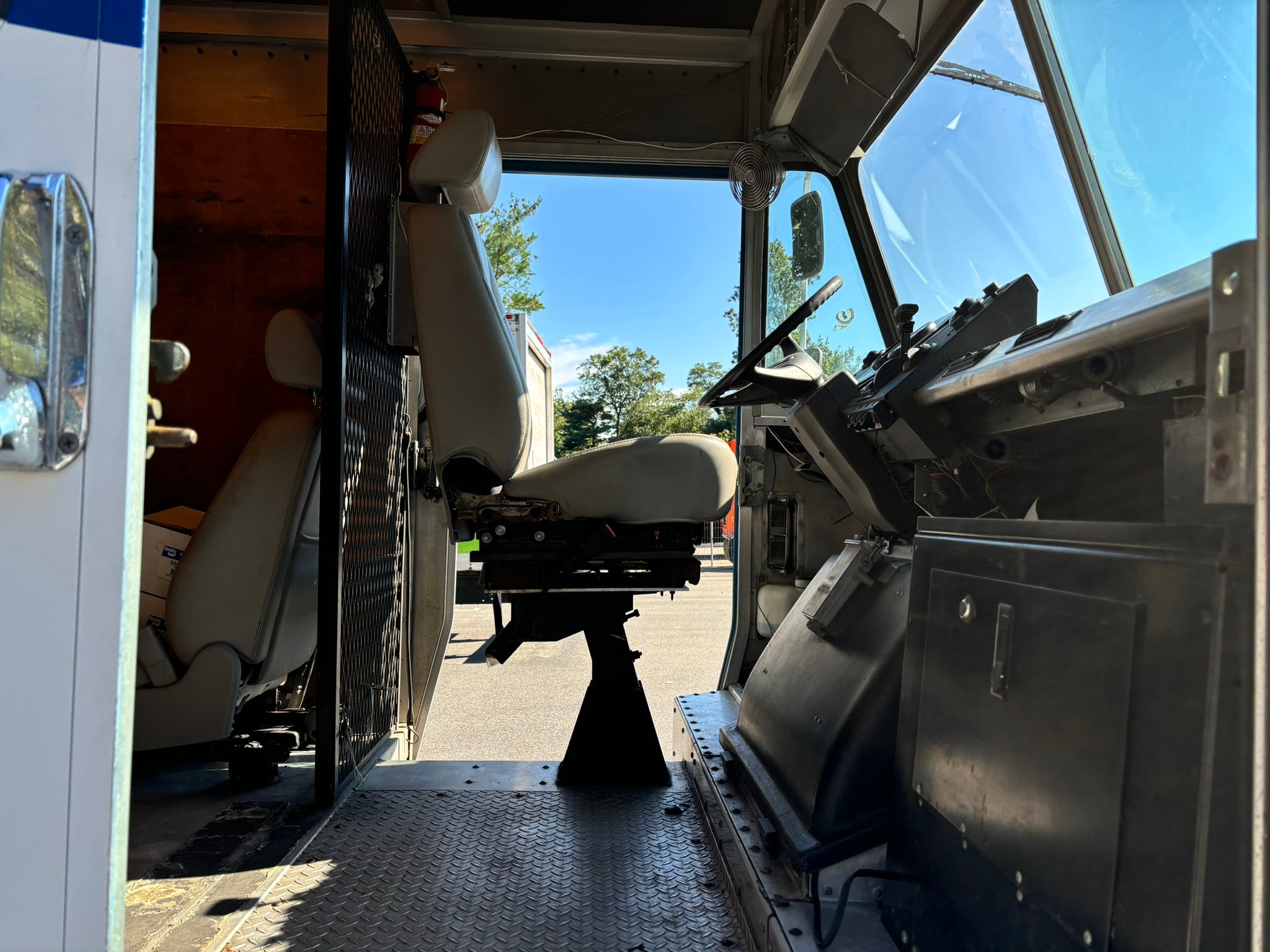 2004 Freightliner MT45 STEP VAN