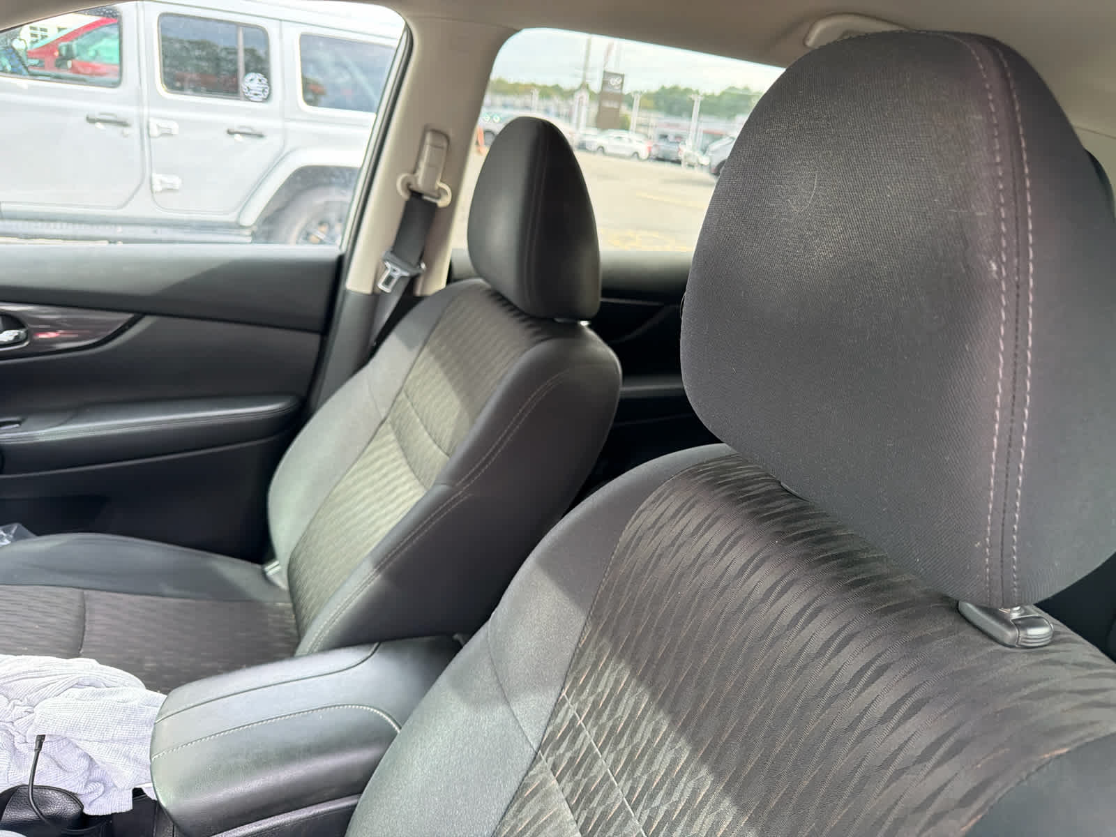 2019 Nissan Rogue S
