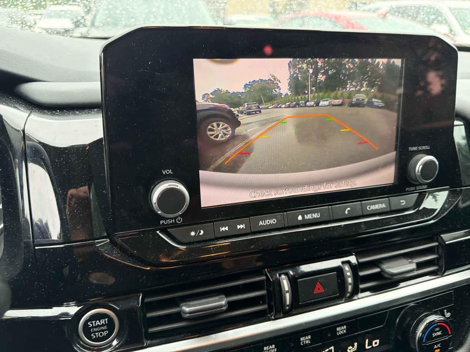 2023 Nissan Pathfinder SV