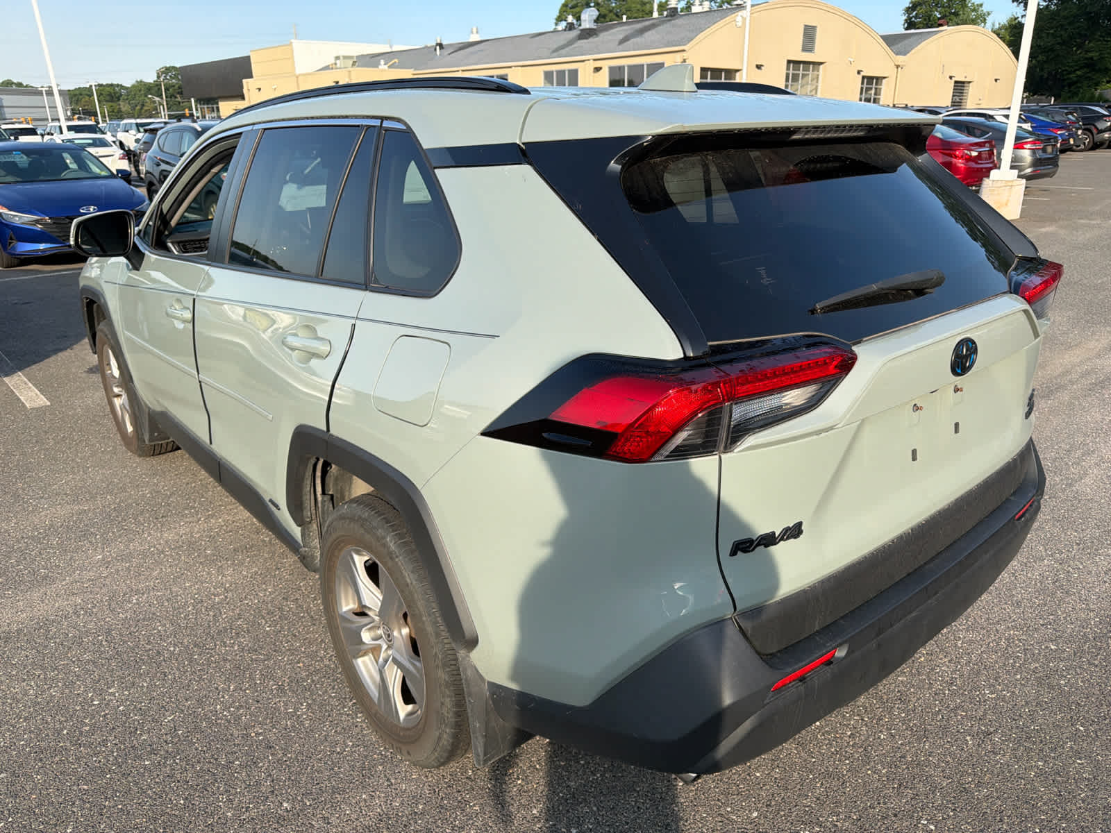 2023 Toyota RAV4 Hybrid XLE