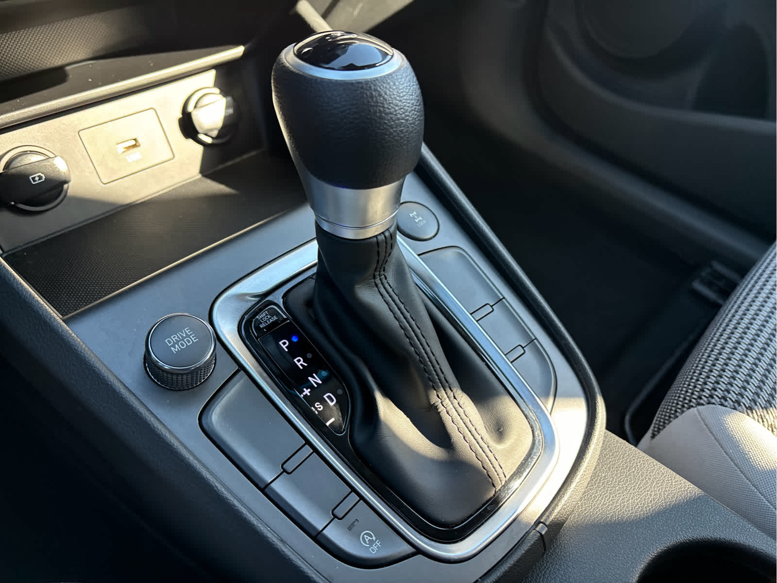 2022 Hyundai Kona SE