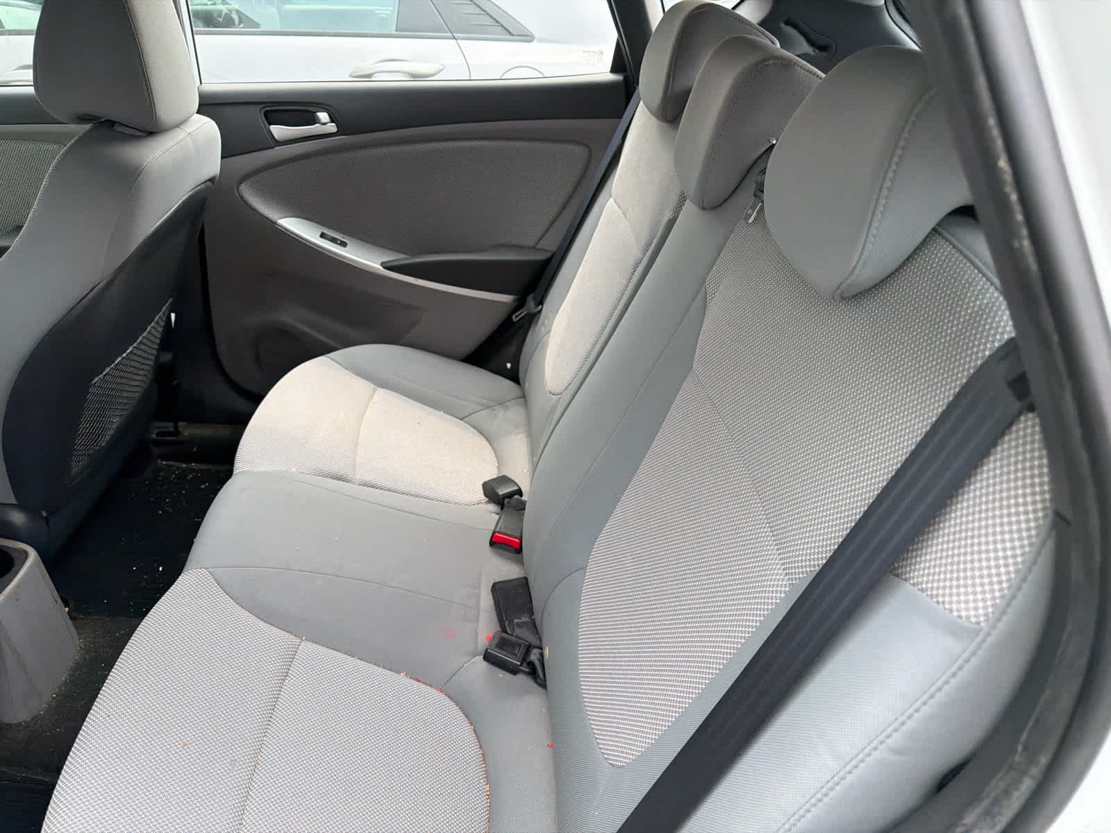 2013 Hyundai Accent 5-Door GS