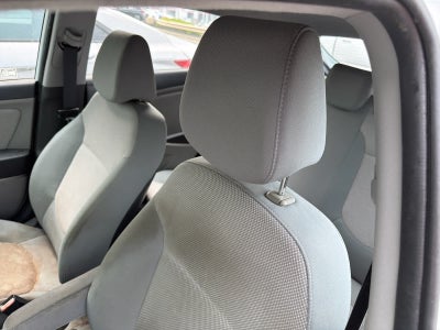 2013 Hyundai Accent 5-Door GS