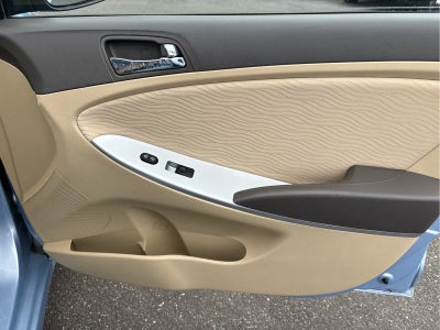 2012 Hyundai Accent GLS